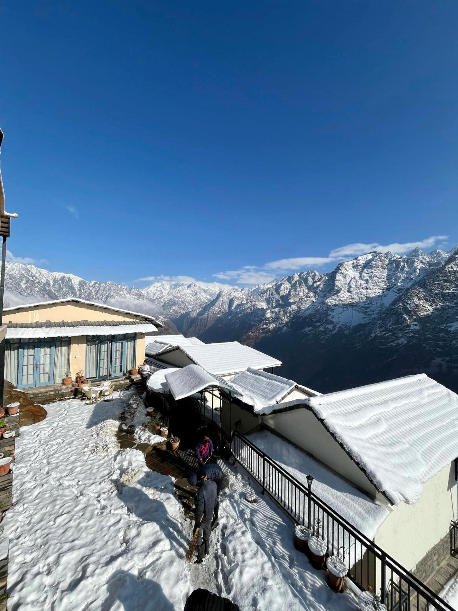 Faraway Cottages, Auli Joshimath Luaran gambar