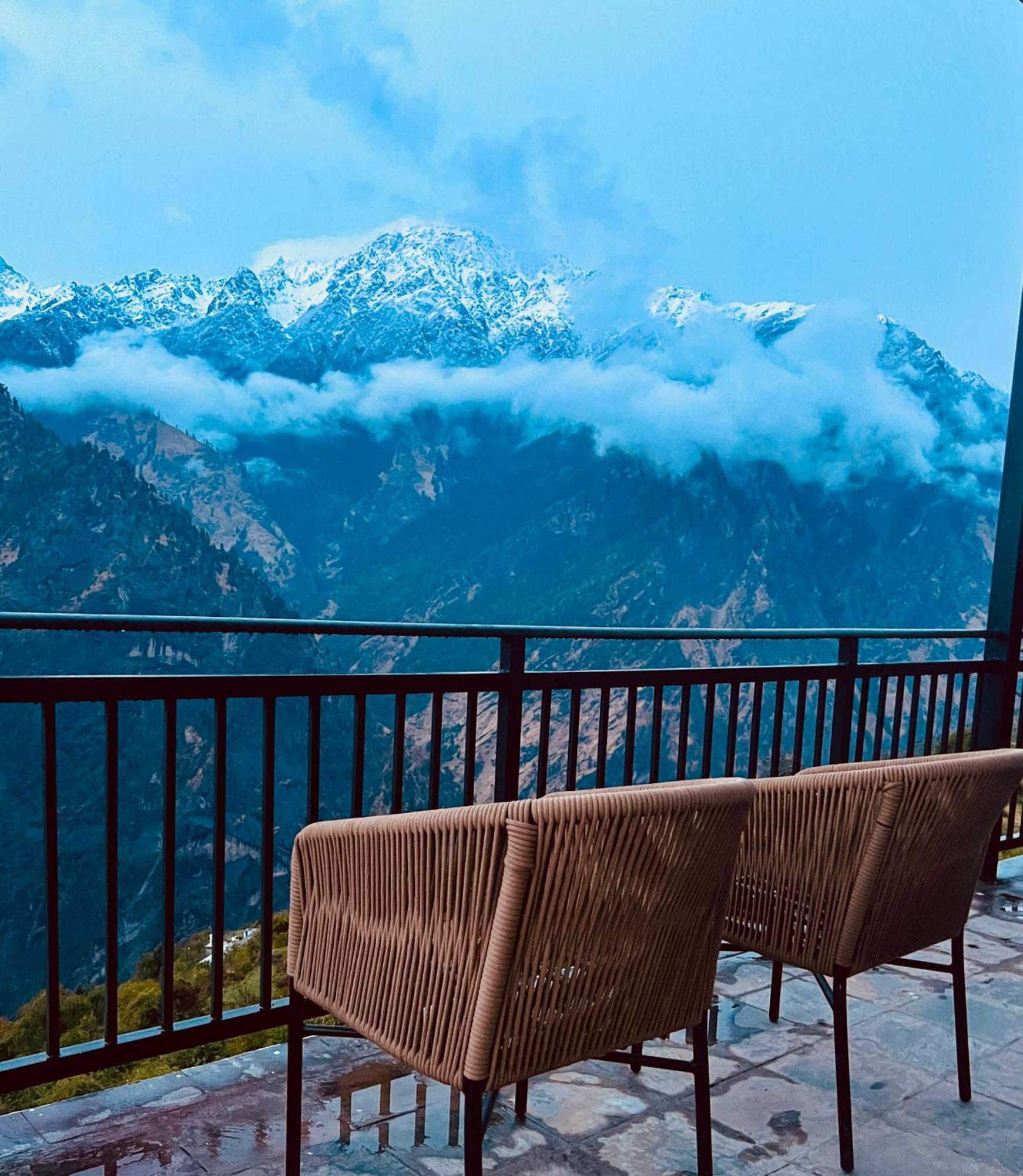 Faraway Cottages, Auli Joshimath Luaran gambar