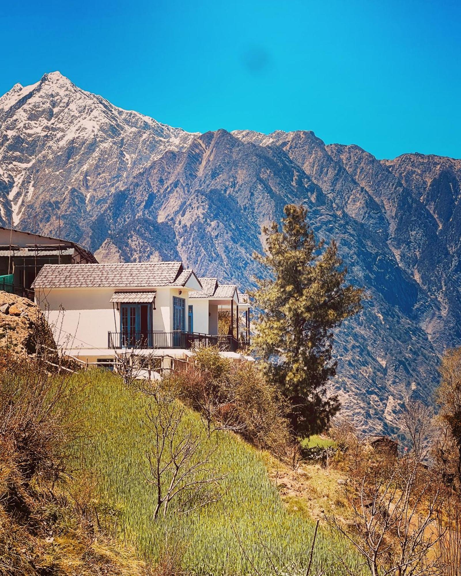 Faraway Cottages, Auli Joshimath Luaran gambar